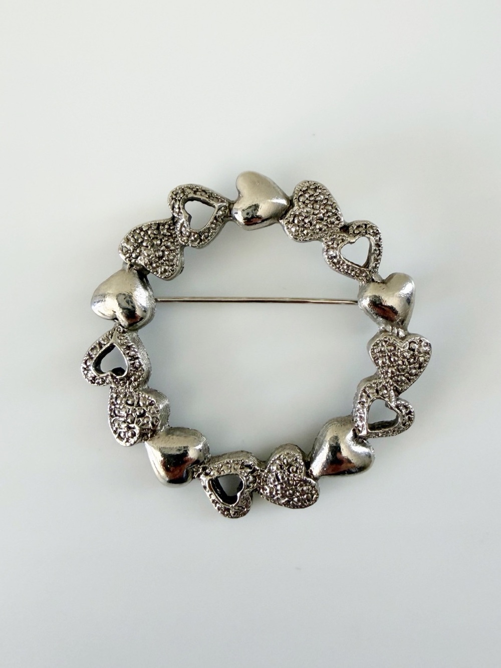 Vintage Hearts Round Wreath Silver Tone Brooch Pin